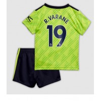 Manchester United Raphael Varane #19 Fotballklær Tredjedraktsett Barn 2022-23 Kortermet (+ korte bukser)
